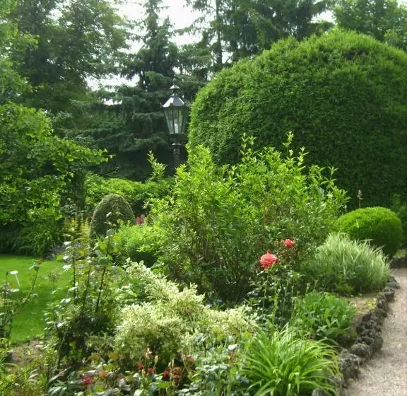 Majatalo Bio Weingut, Gästehaus Und Kräuterhof