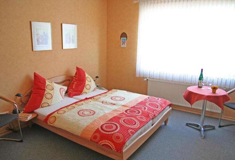 פנסיון Ferienweingut Hensler