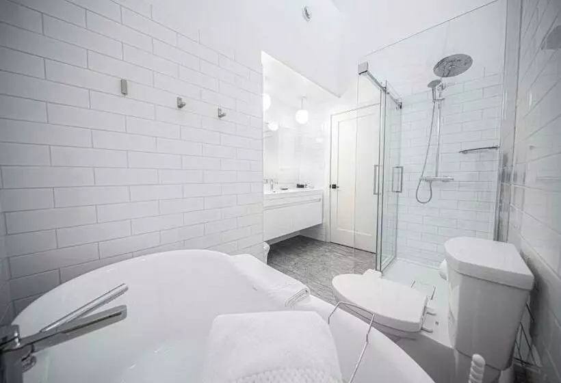 Majatalo Newsroom Suites