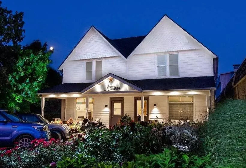 Majatalo Newsroom Suites