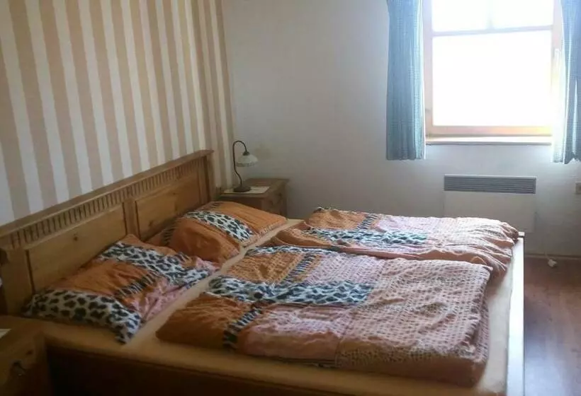 Retkeilymaja Country Club Konírna