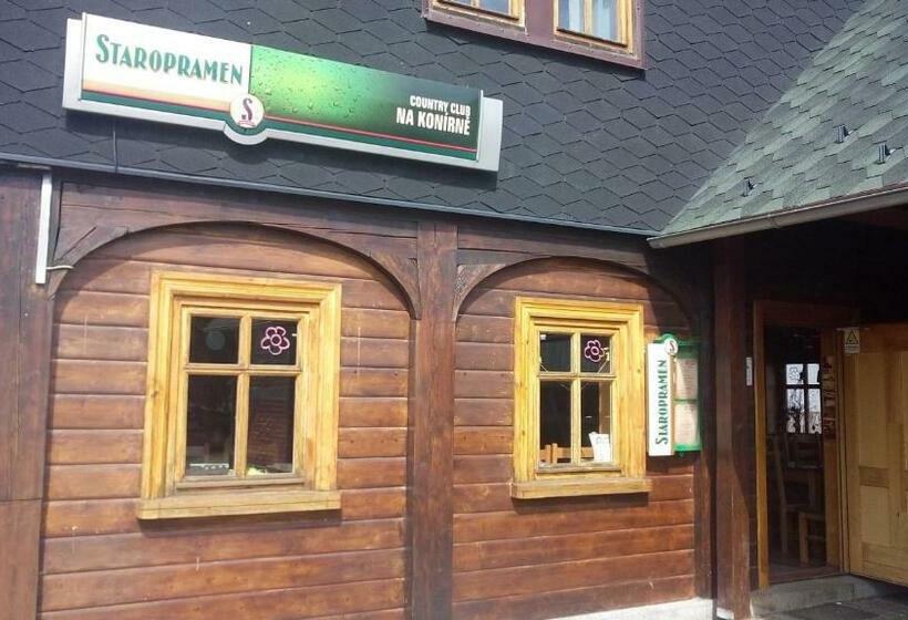 旅馆 Country Club Konírna