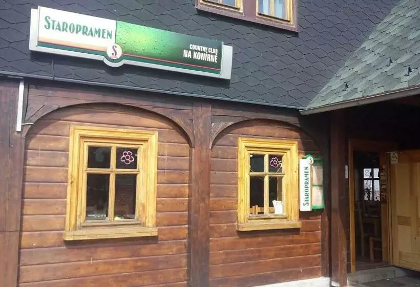 Retkeilymaja Country Club Konírna