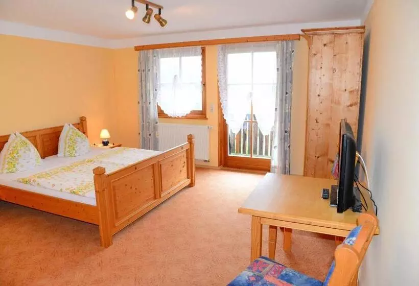 Retkeilymaja Gästehaus Zum Prinzenfelsen