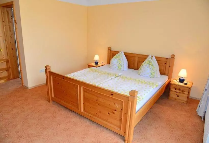 Retkeilymaja Gästehaus Zum Prinzenfelsen