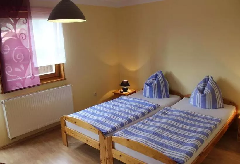 Retkeilymaja Gästehaus Zum Prinzenfelsen