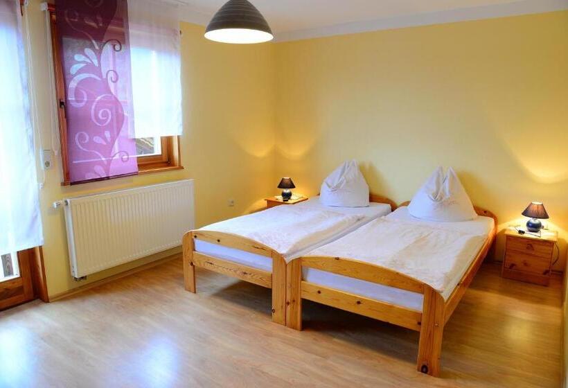 Albergue Gästehaus Zum Prinzenfelsen