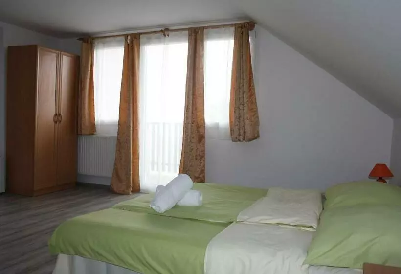 Aamiaismajoitus (B&B) Berkes Vendégház