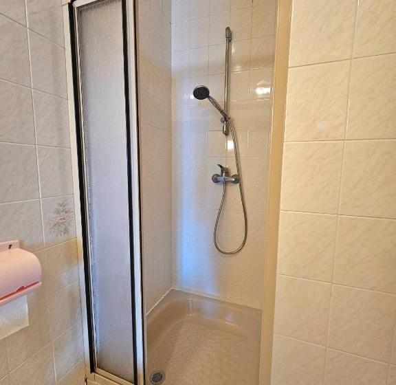 민박 Chambres D'hotes Chez Renée