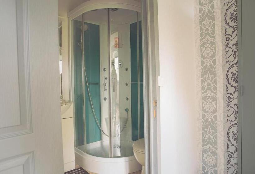 Bed and Breakfast Chateau De Grosfy