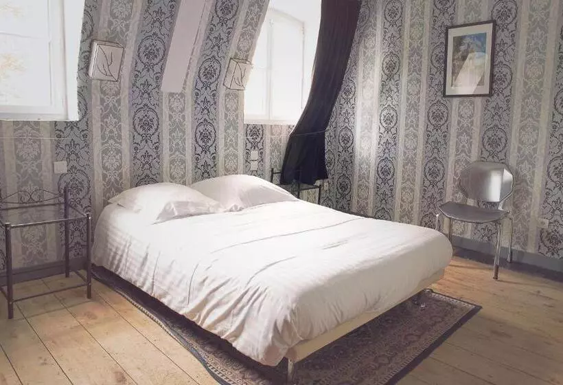 Aamiaismajoitus (B&B) Chateau De Grosfy