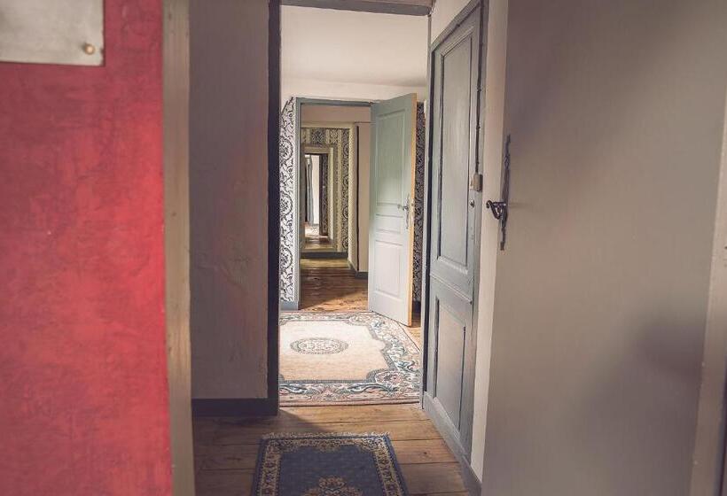 Bed and Breakfast Chateau De Grosfy