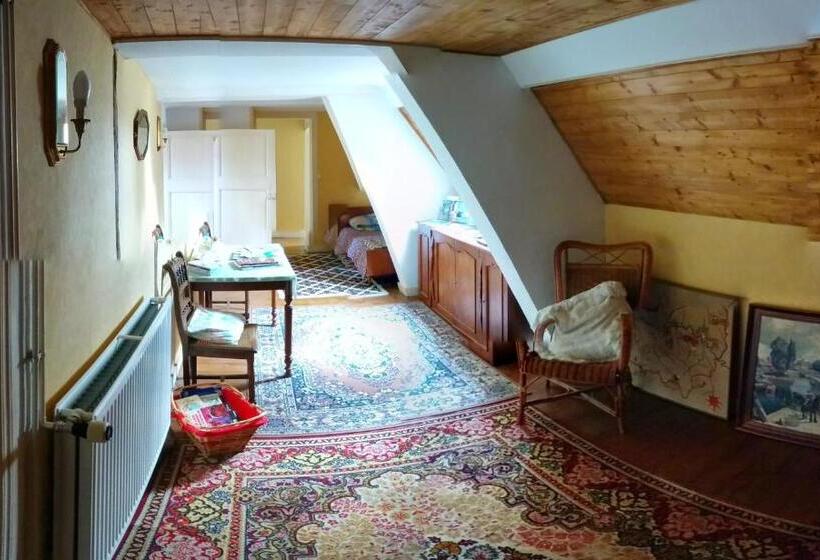 Bed and Breakfast Chateau De Grosfy