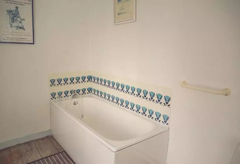 Aamiaismajoitus (B&B) Chateau De Grosfy