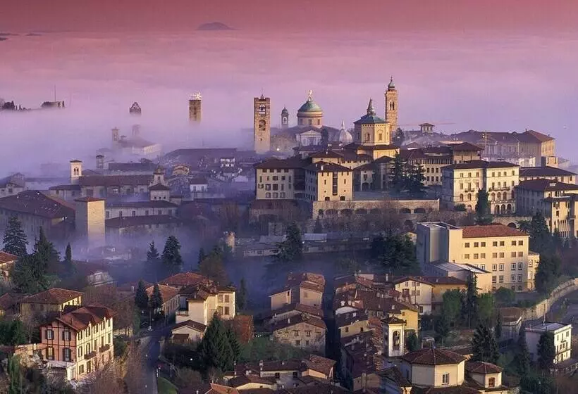 Aamiaismajoitus (B&B) La Torre Medioevale