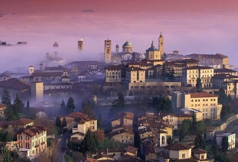 Aamiaismajoitus (B&B) La Torre Medioevale