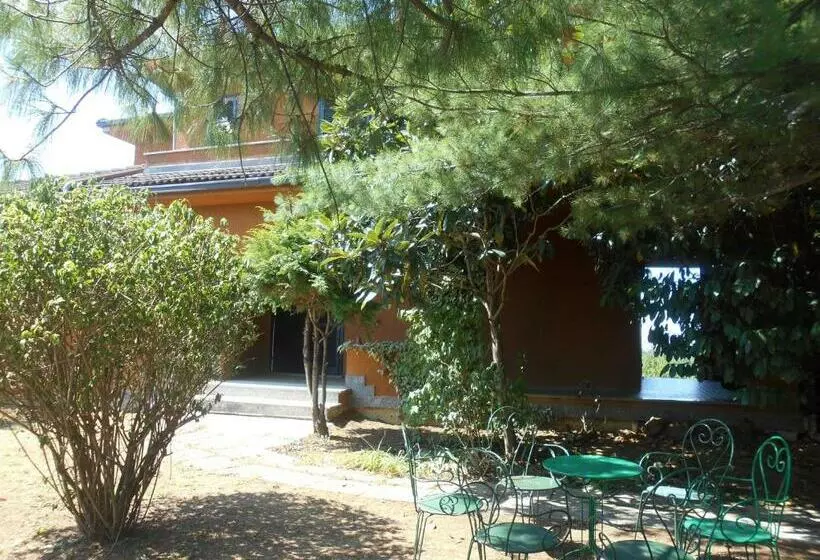 تختخواب و صبحانه Villa Carmen