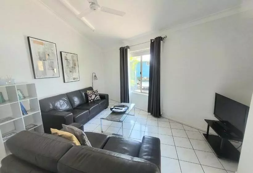 Boyne Island Motel And Villas