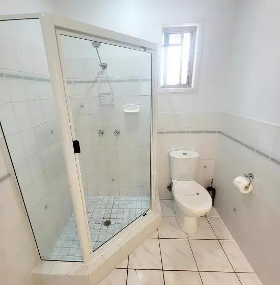 Boyne Island Motel And Villas