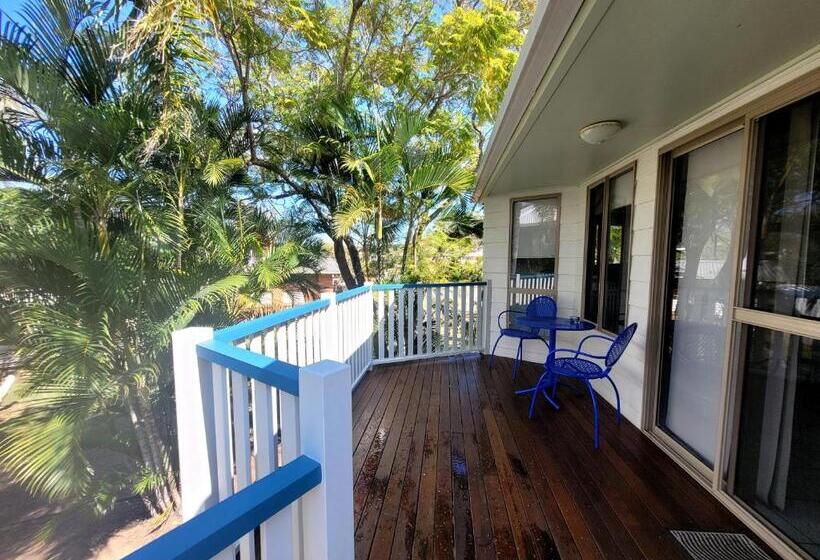 Boyne Island Motel And Villas