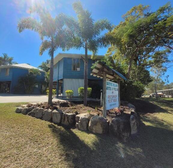 Boyne Island Motel And Villas