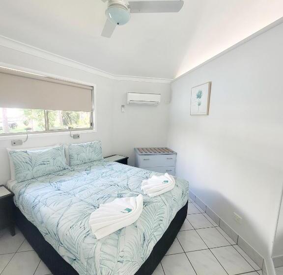 Boyne Island Motel And Villas