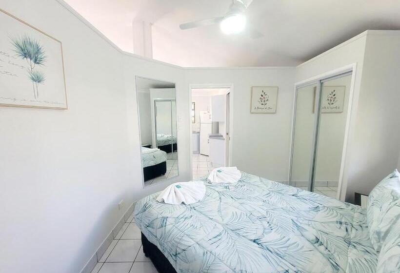 Boyne Island Motel And Villas