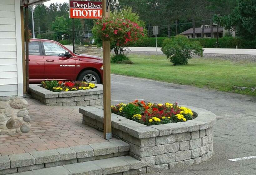 Deep River Motel