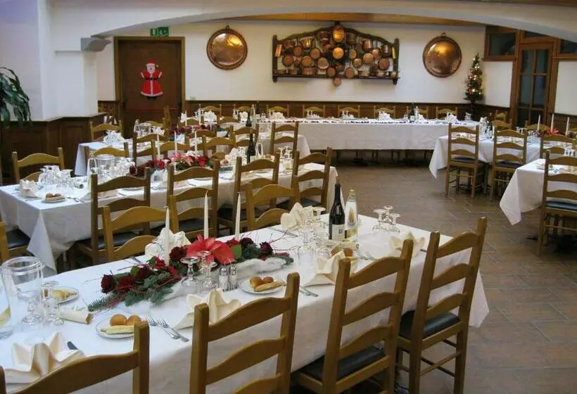 Hotelli Albergo Esposito