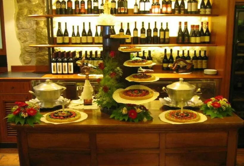 Hotelli Albergo Esposito