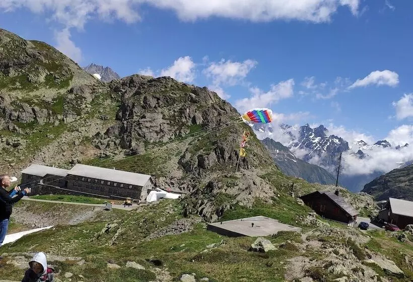 ホテル Berggasthaus Sustenpass Hospiz Hostel