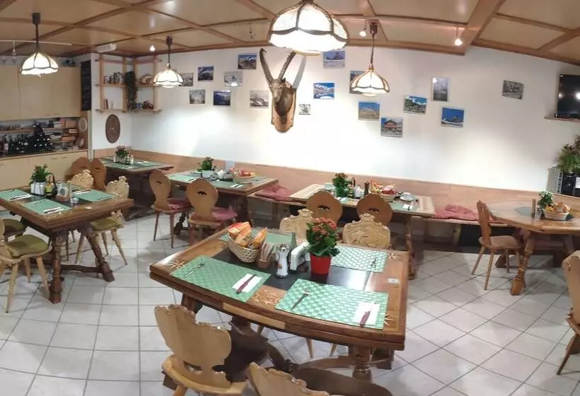 ホテル Berggasthaus Sustenpass Hospiz Hostel
