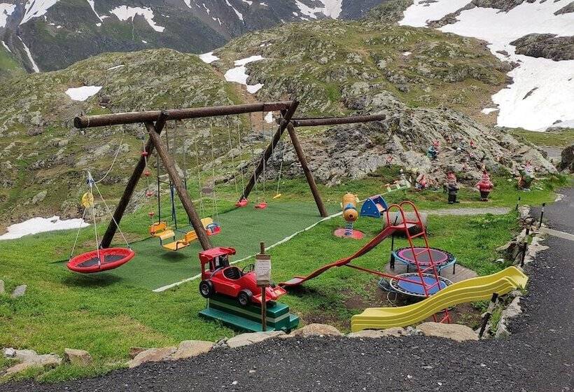 Hotel Berggasthaus Sustenpass Hospiz Hostel