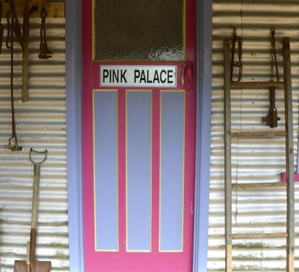 Hotel Corynnia Station