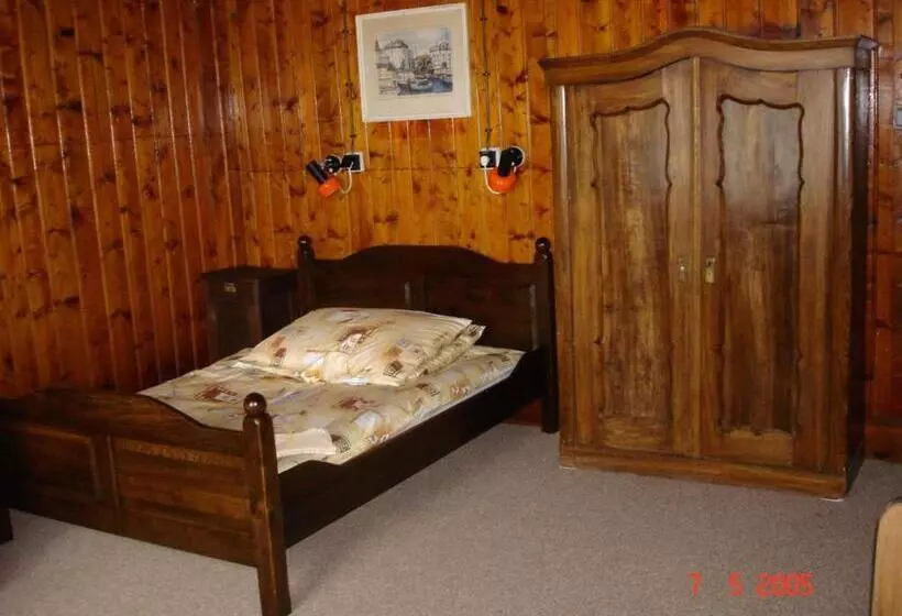 ホテル Penzion Rejviz