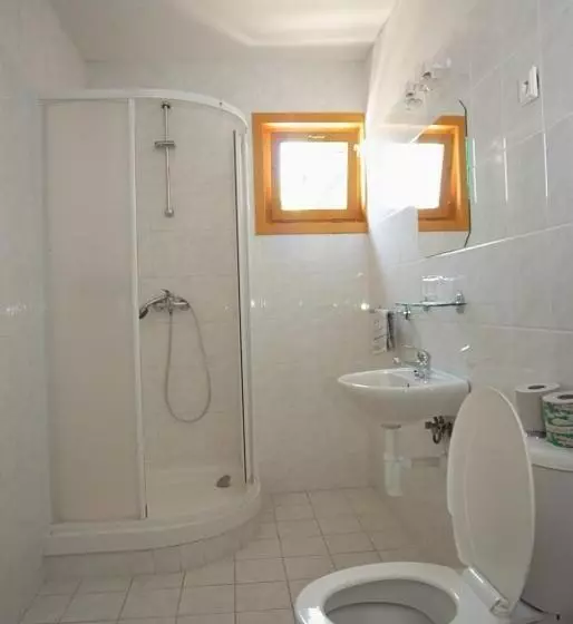 ホテル Penzion Rejviz