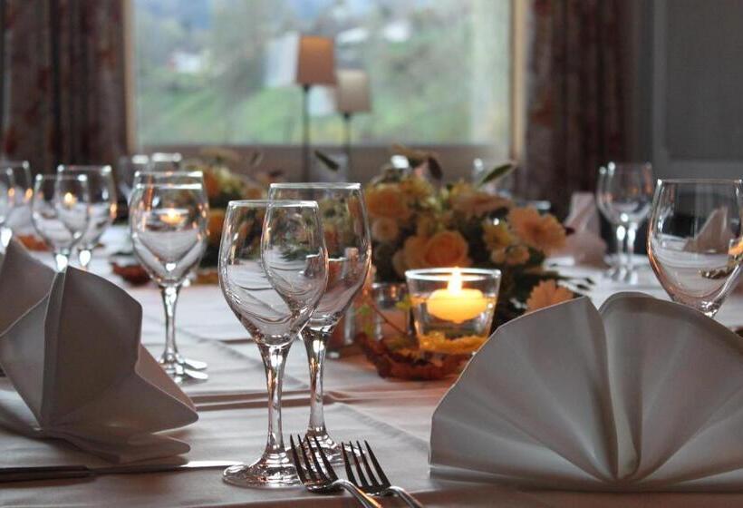 فندق Restaurant Sternen