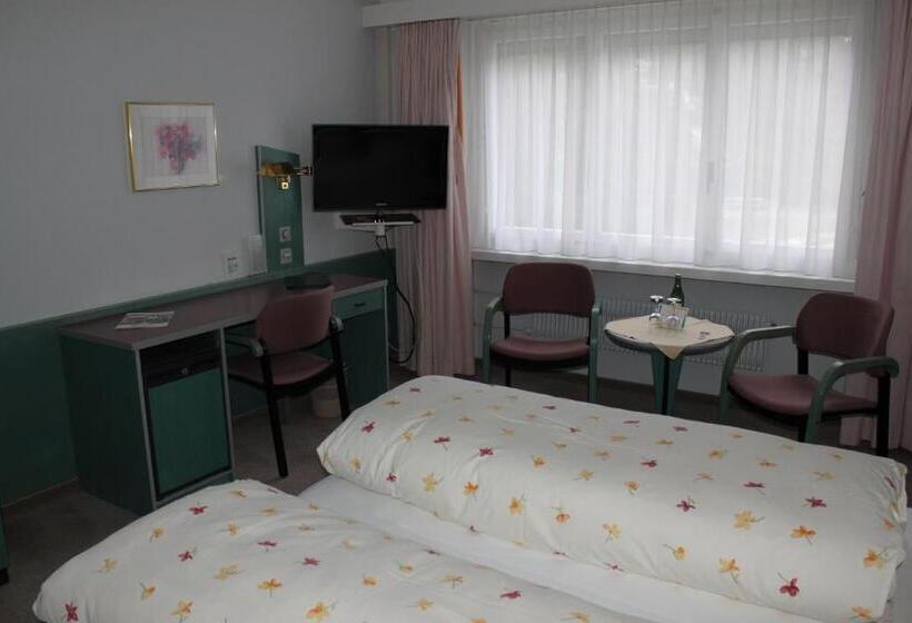 فندق Restaurant Sternen