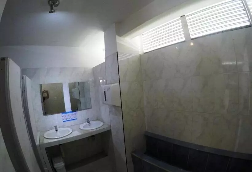 Hotelli Sky Club Eco