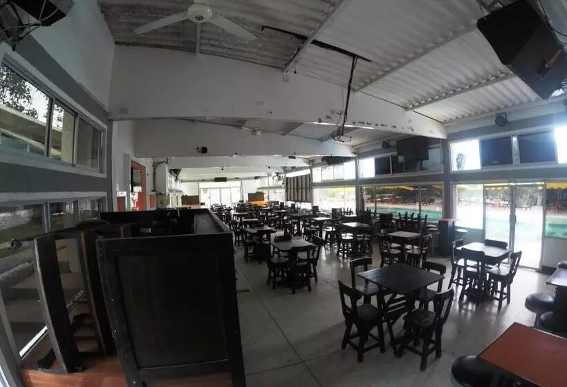 Hotelli Sky Club Eco