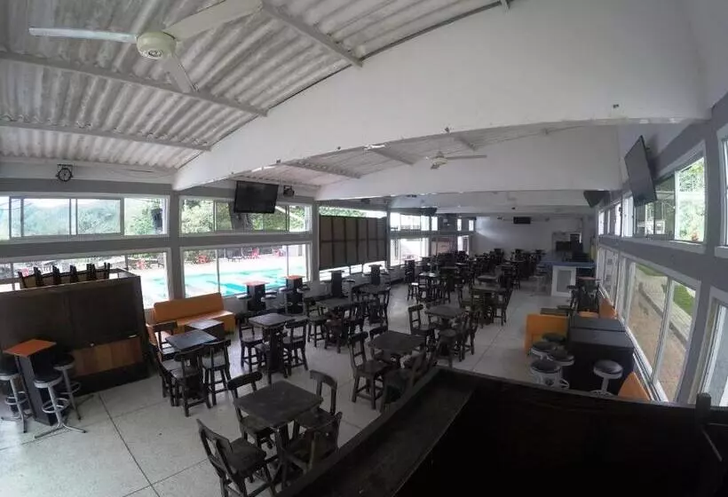 Hotelli Sky Club Eco