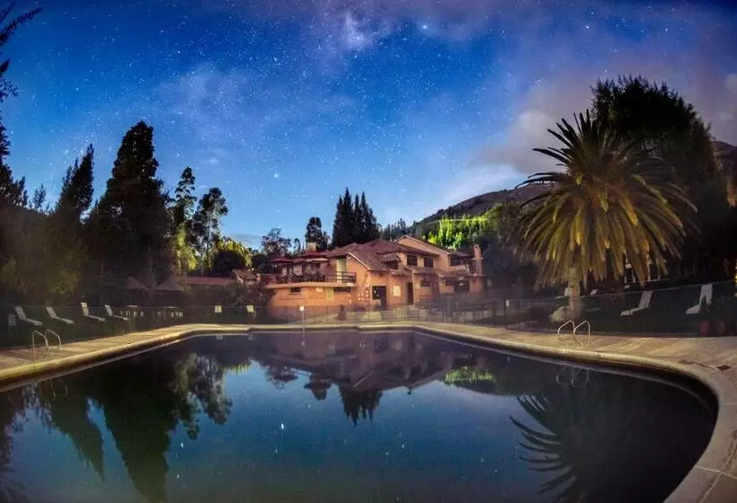 ホテル Termales El Batan