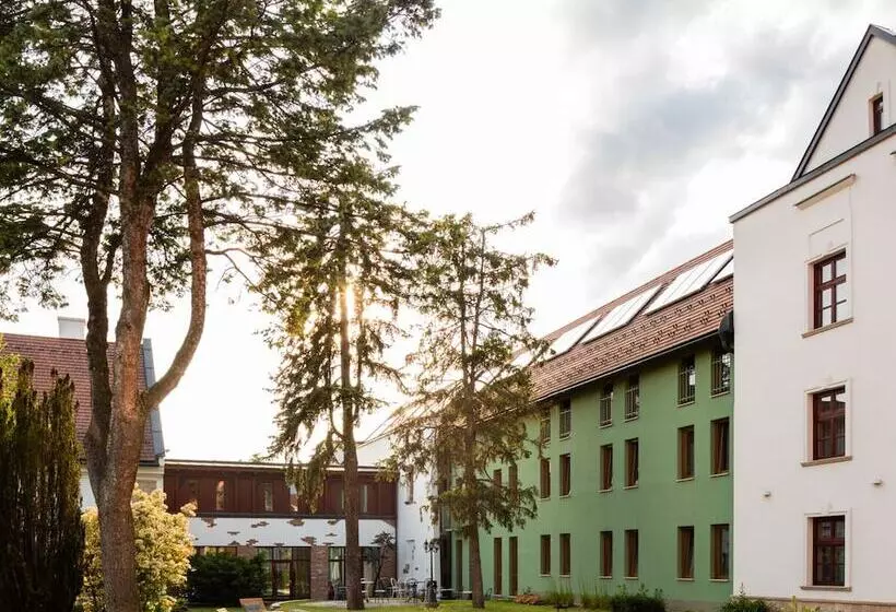 Hotelli Vécsecity Superior