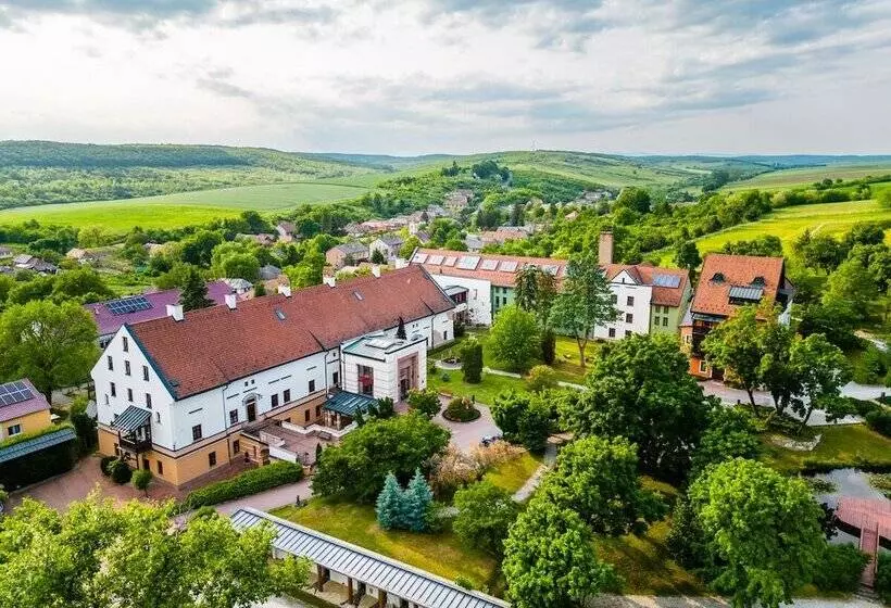 Hotelli Vécsecity Superior