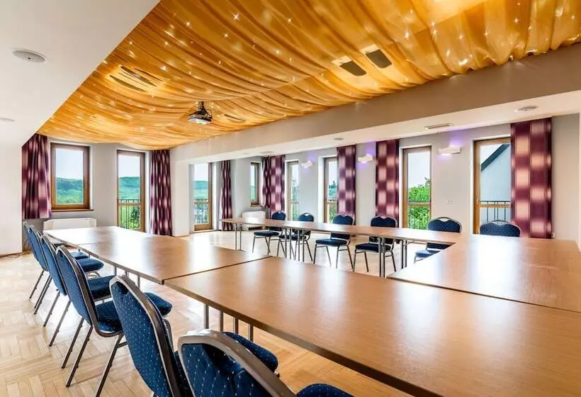 Hotelli Vécsecity Superior