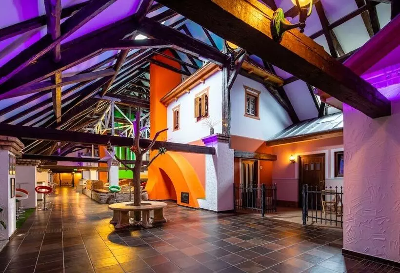 Hotelli Vécsecity Superior