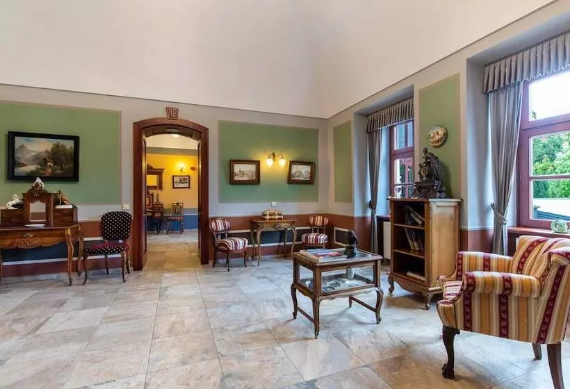 Hotelli Vécsecity Superior