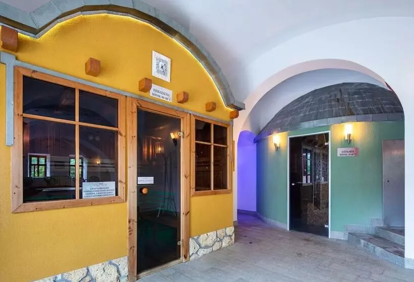 Hotelli Vécsecity Superior