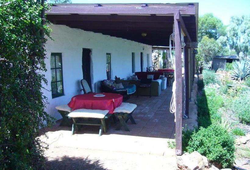 Mooniemia Farmhouse Bed And Breakfast