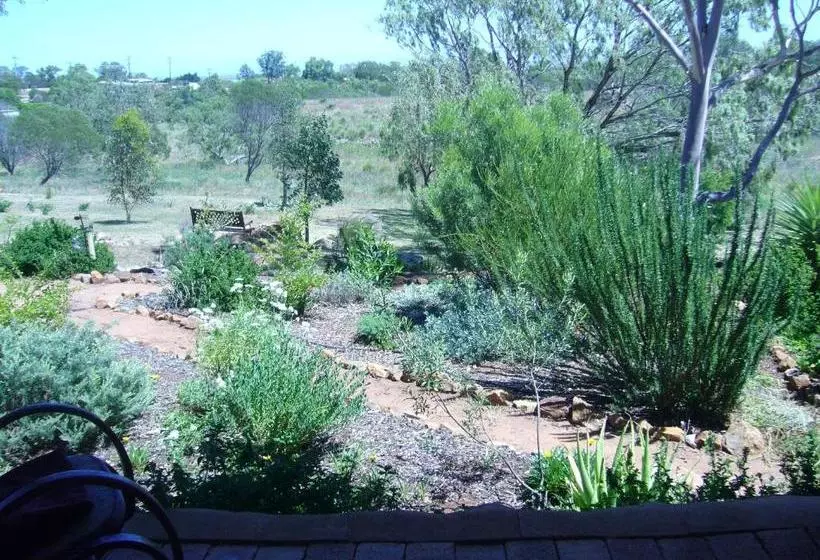 Mooniemia Farmhouse Bed And Breakfast